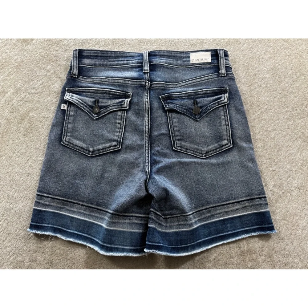 Judy Blue Womens JB15274MD-CO Raw Hem Flap Pocket Denim Shorts M Meas: 28x5.5‎